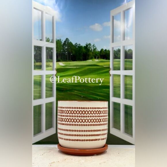 Azahar Orange/White Ceramic Planter Pot with Saucer Attached - Picture 6 of 10